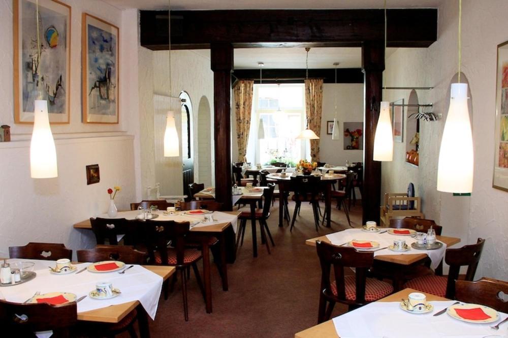 Hotel Zum Roemer 于伯林根 外观 照片